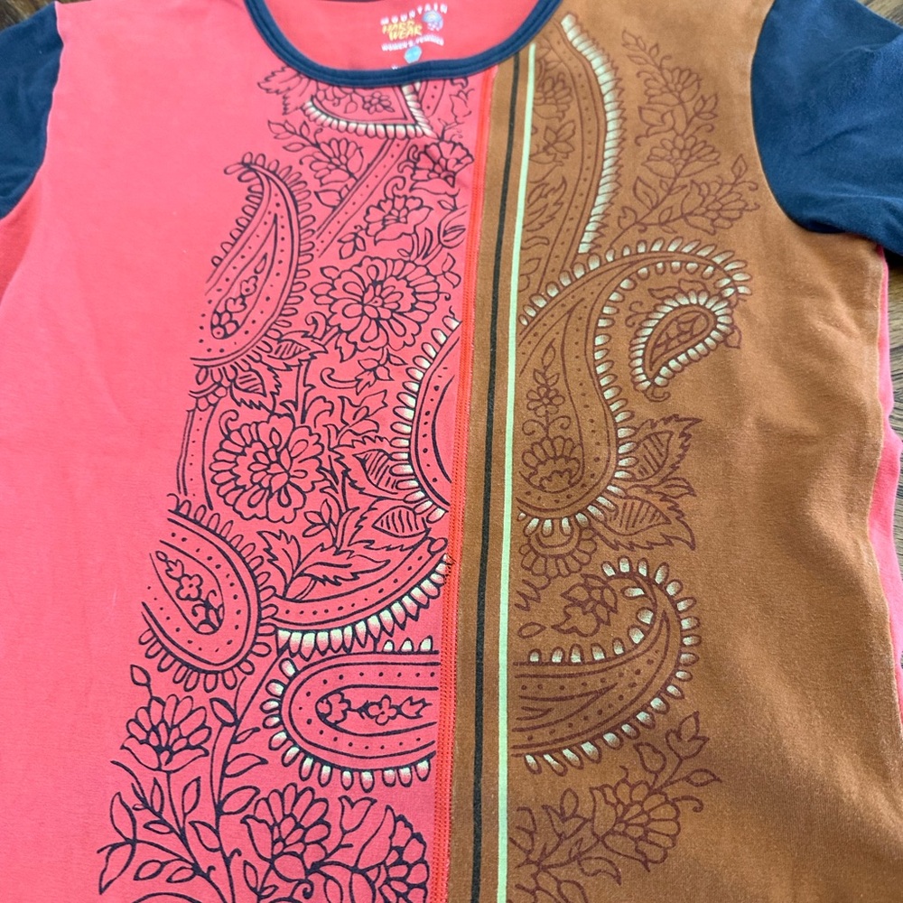 Women’s Mountain Hard Wear Top - Picture 3 of 4